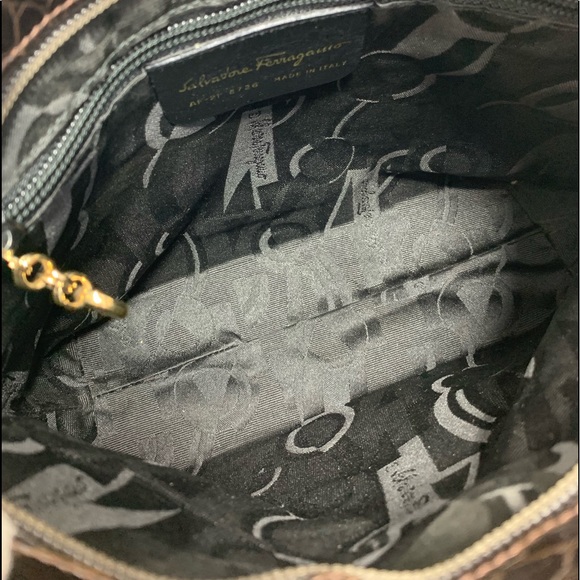 Genuine vintage fashionable Salvatore Ferragamo brown croc pattern shoulder bag - Picture 10 of 15